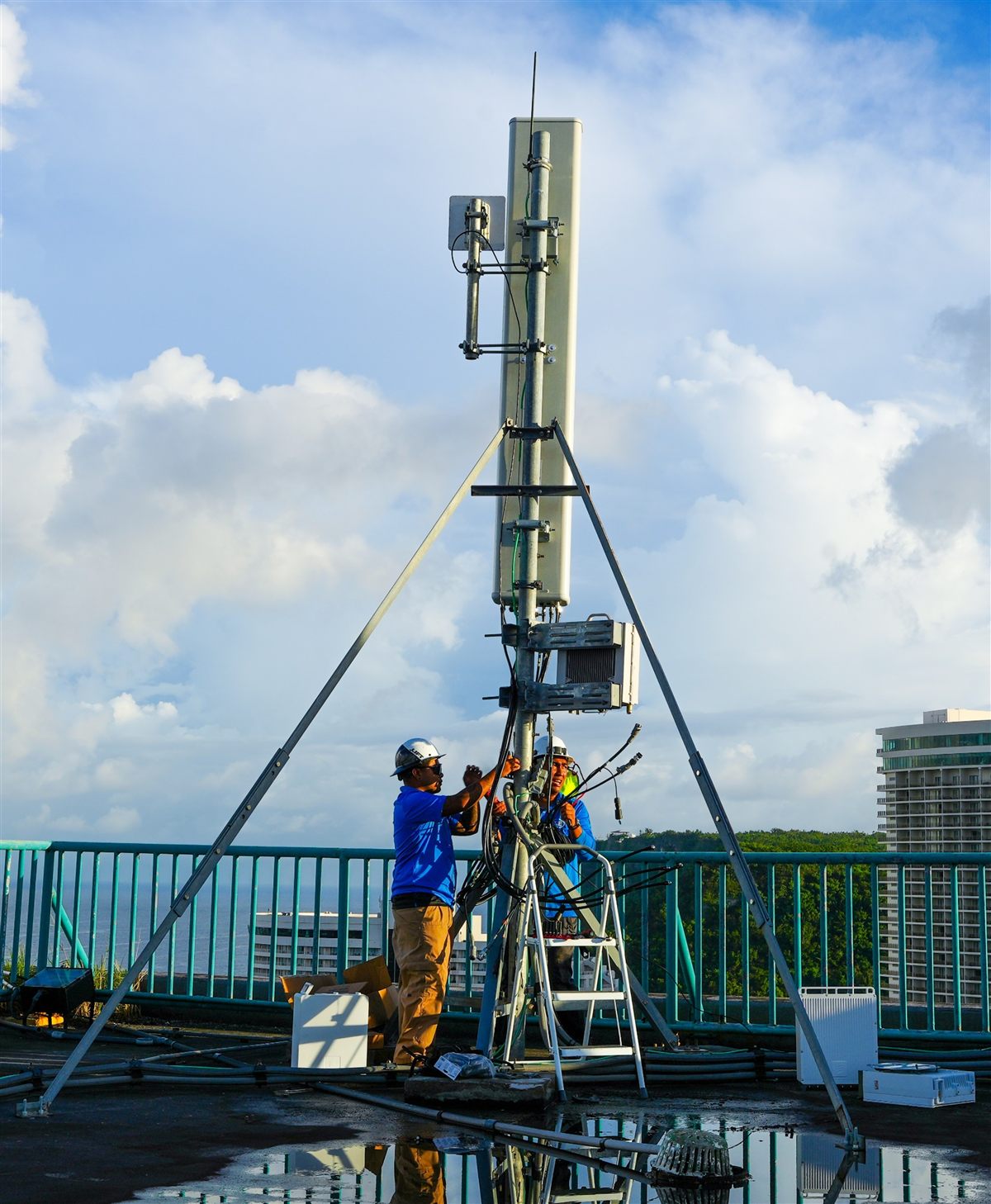 IT&E technician on a cell tower